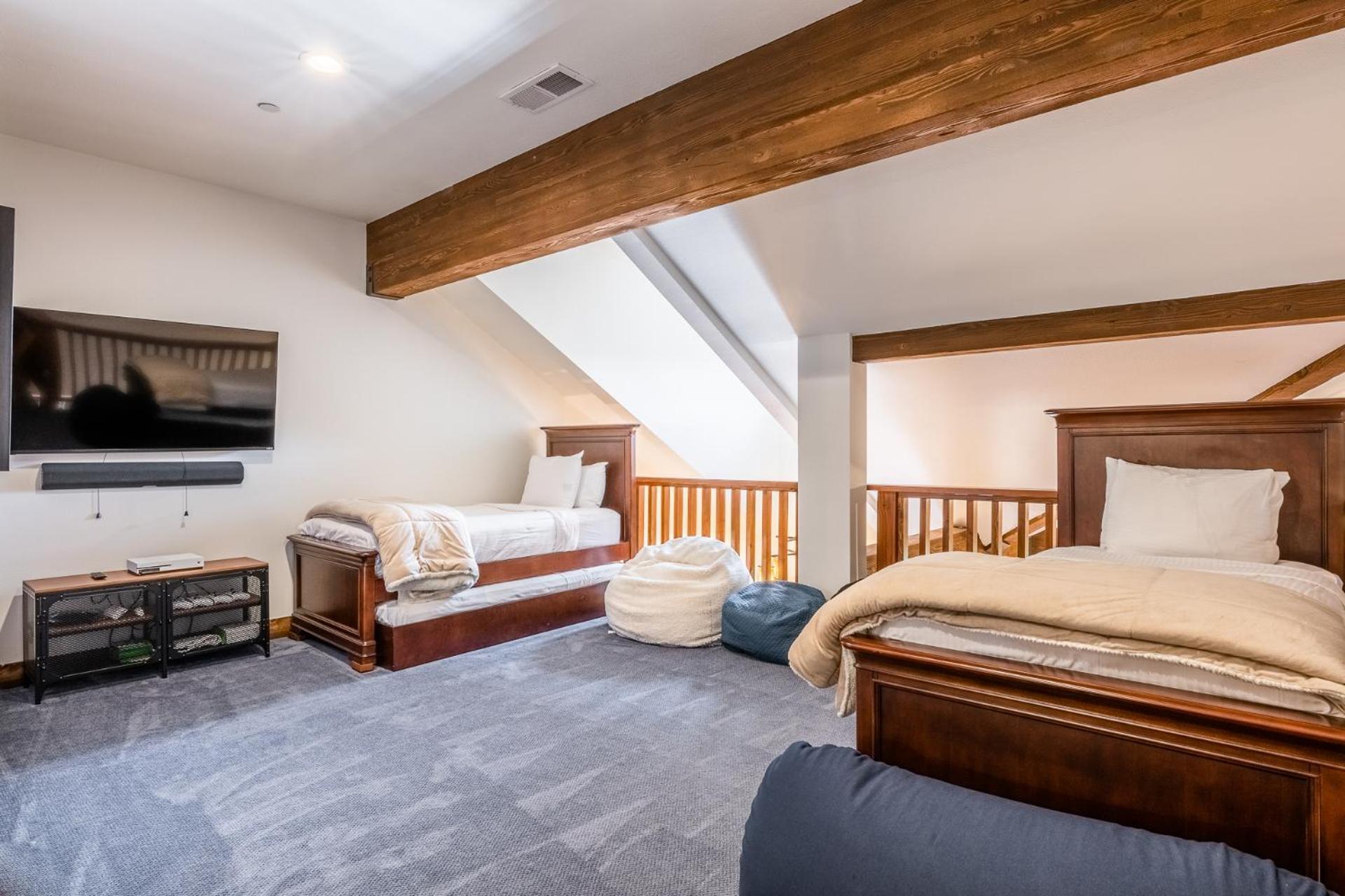 Juniper Springs 4* Mammoth Lakes